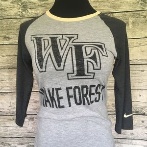 Small Nike slim fit Wake Forest raglan t